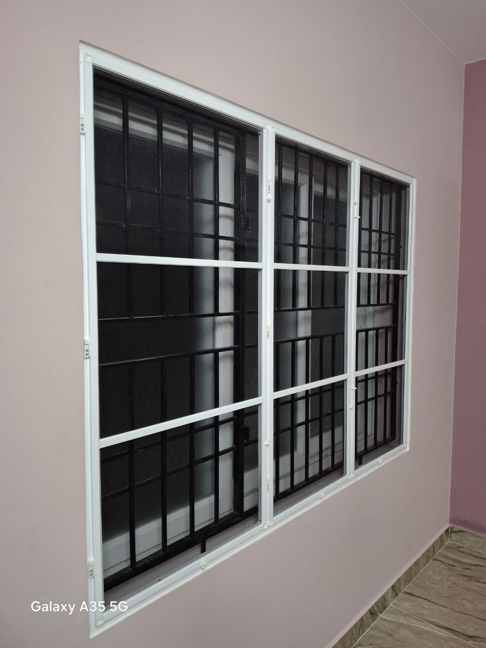 gallery grid image